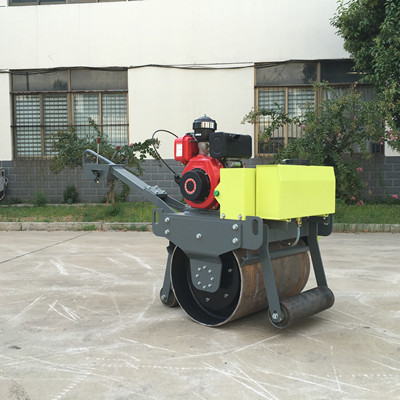 壓路機行業的新寵-小型手扶式壓路機